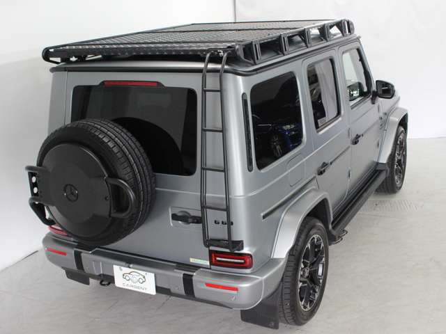Mercedes-Benz G-Class 12