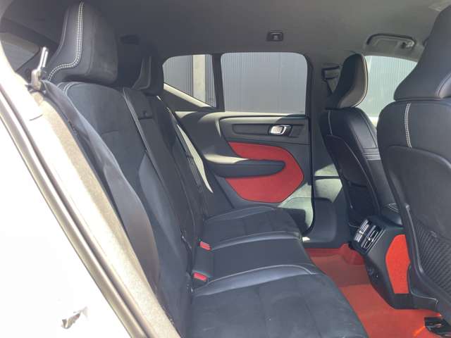 Volvo XC40 13
