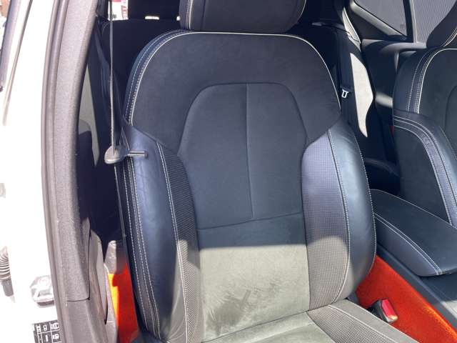 Volvo XC40 10