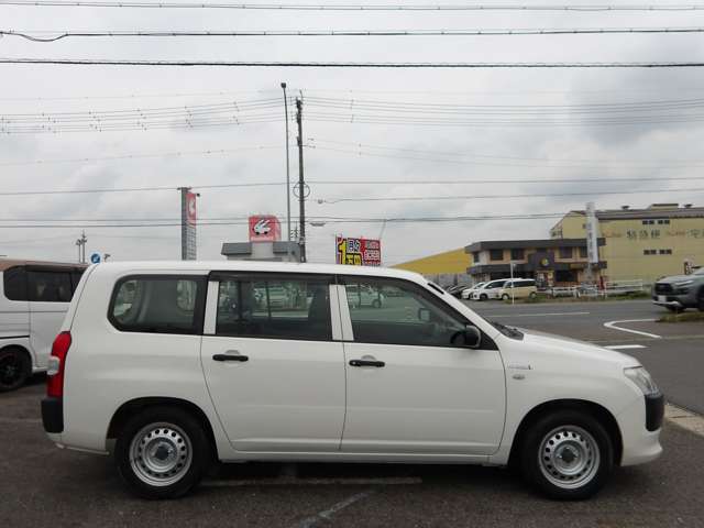 Toyota Succeed Van 10