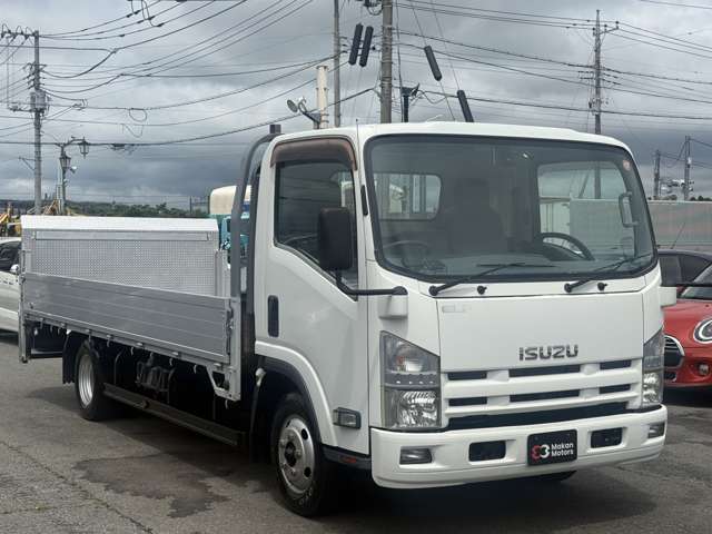 Isuzu Elf 12