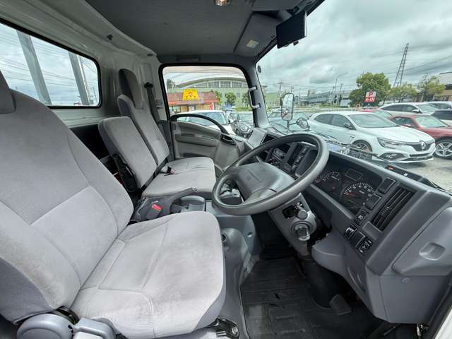 Isuzu Elf 2