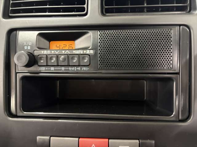Daihatsu Mira 3
