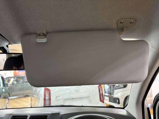 Daihatsu Mira 10