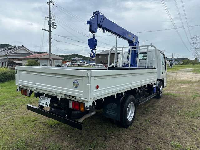 Isuzu Elf 12