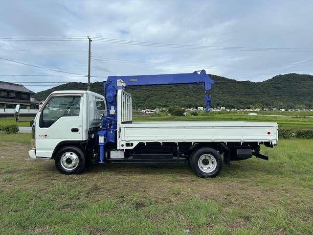 Isuzu Elf 9