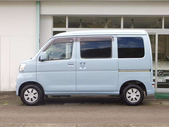 Daihatsu Hijet Cargo 3