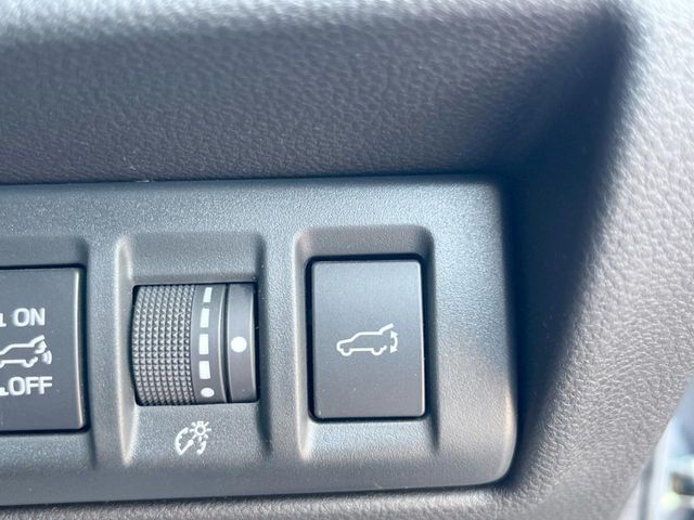 Subaru Legacy Outback 5
