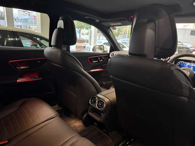 Mercedes-Benz GLC 8