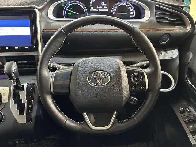 Toyota Sienta 10