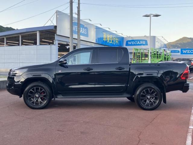 Toyota Hilux 4