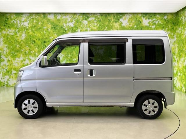 Daihatsu Hijet Cargo 4