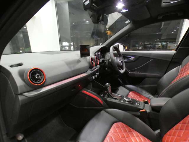 Audi SQ2 4