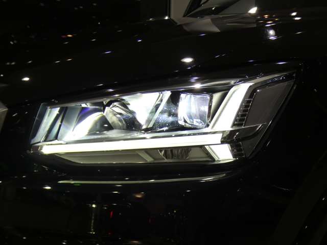 Audi SQ2 5