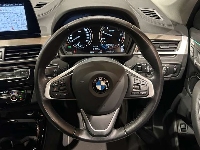 BMW X1 8