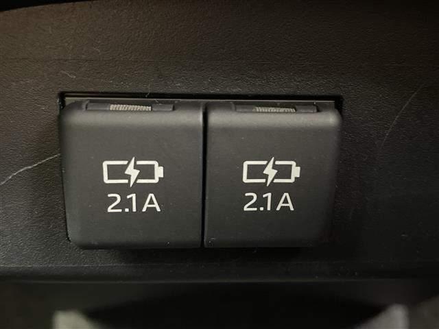 Toyota Sienta 12