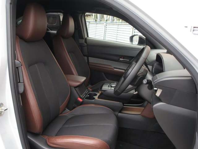 Mazda MX-30 12
