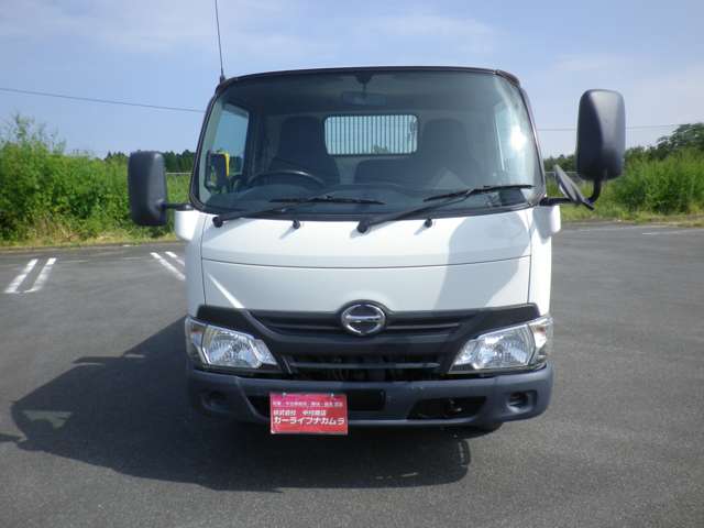 Hino Dutro 5
