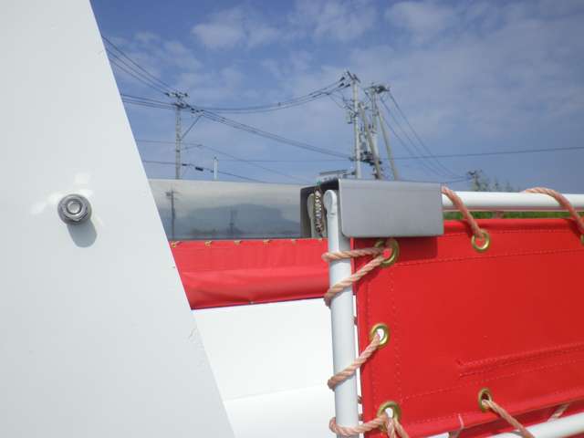 Hino Dutro 8