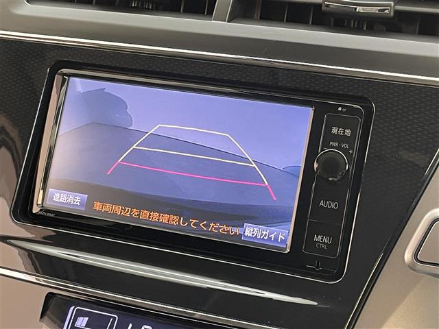 Toyota Prius α 7