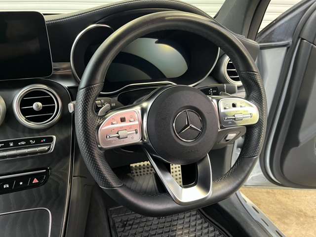Mercedes-Benz GLC 8
