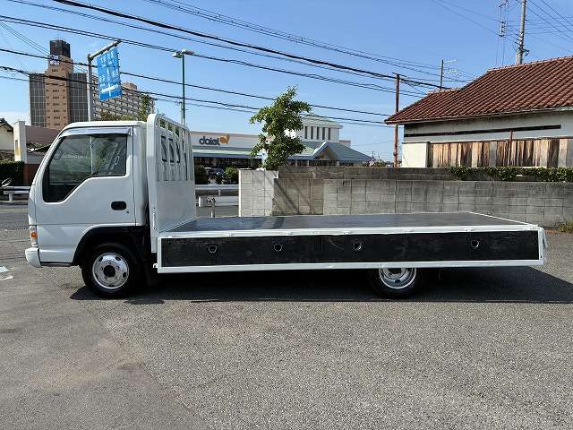 Isuzu Elf 11