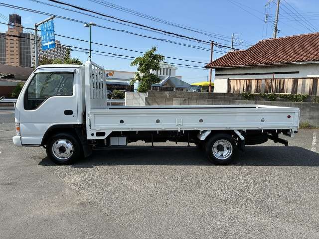 Isuzu Elf 4