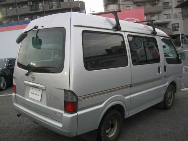 Nissan Vanette 2