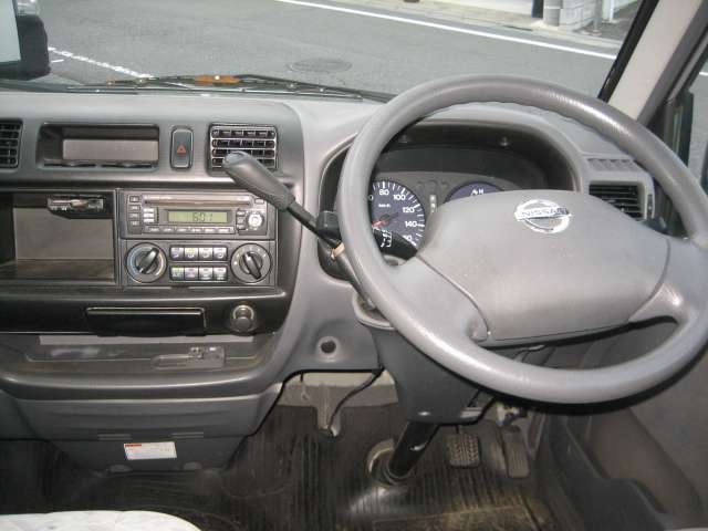 Nissan Vanette 3