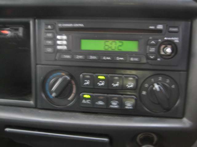 Nissan Vanette 4
