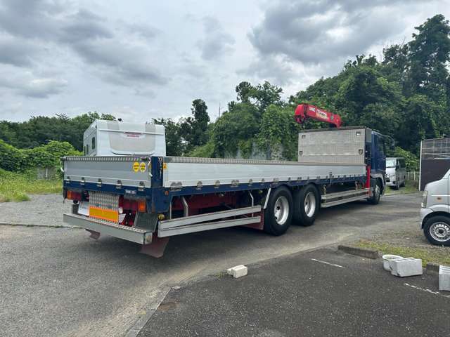 Mitsubishi Fuso Super Great 9