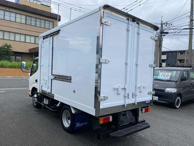 Hino Dutro 5