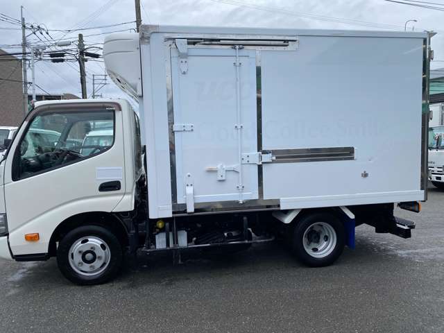 Hino Dutro 6