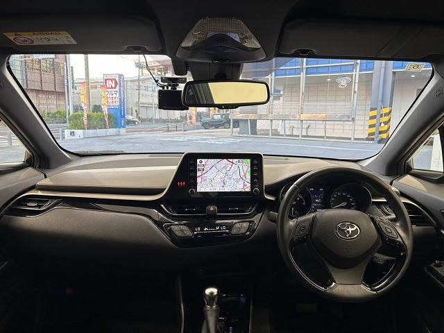 Toyota C-HR 2