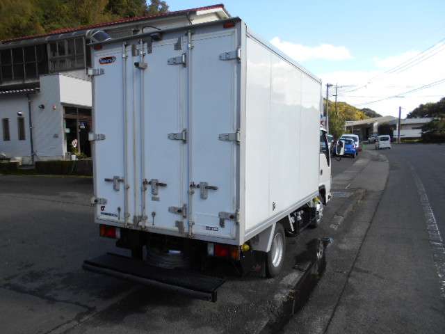 Isuzu Elf 7