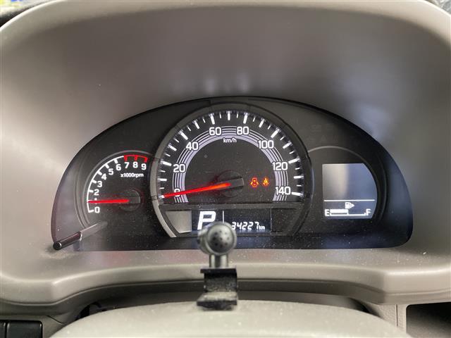 Nissan NV100 Clipper 8