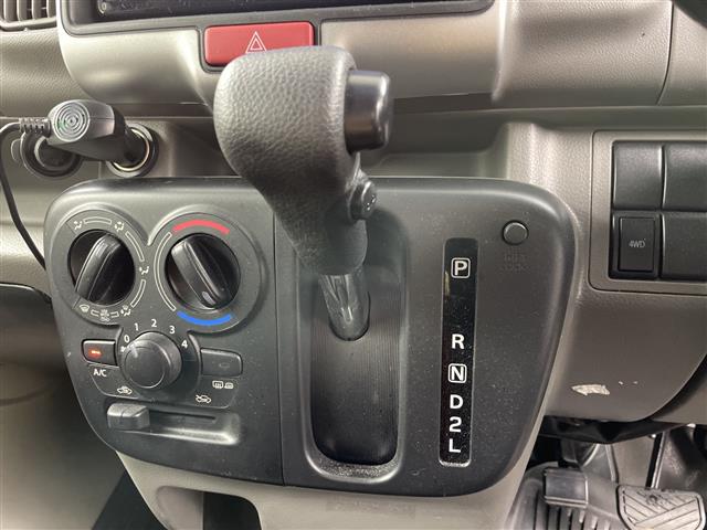 Nissan NV100 Clipper 9