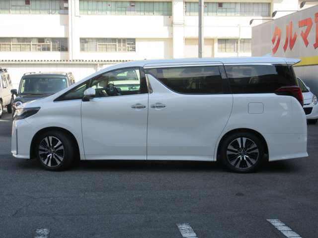 Toyota Alphard 11