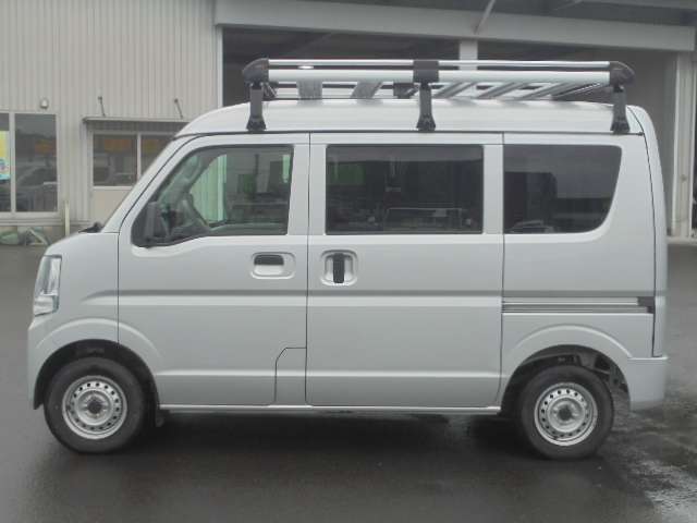 Nissan NV100 Clipper 3