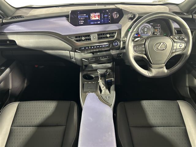 Lexus UX 4