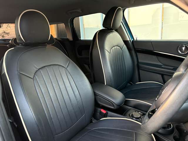 MINI Crossover 11