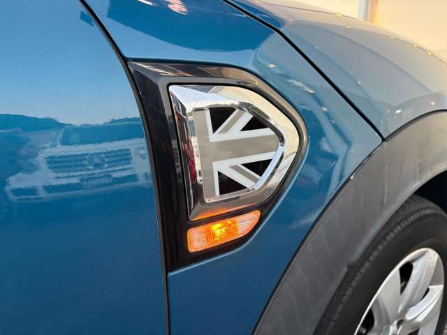 MINI Crossover 8