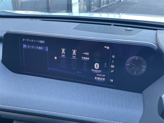Lexus UX 5