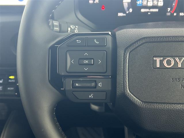 Toyota Land Cruiser FJ 11