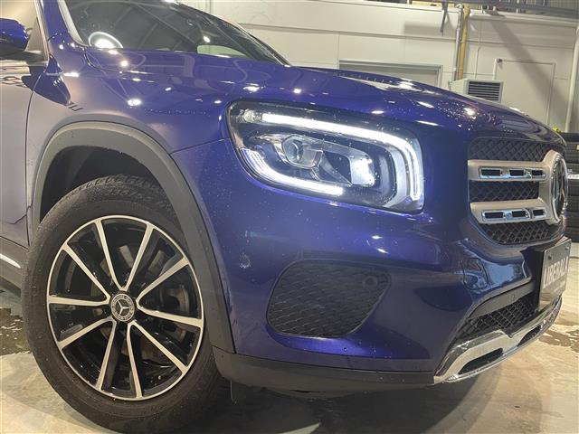 Mercedes-Benz GLB 11