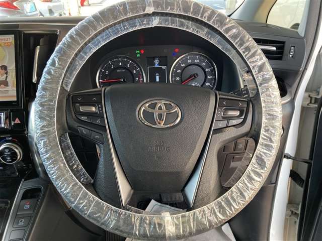 Toyota Vellfire 12