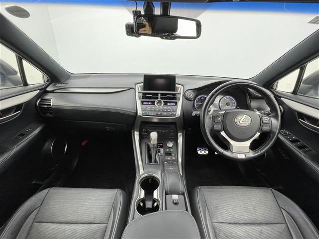 Lexus NX 3