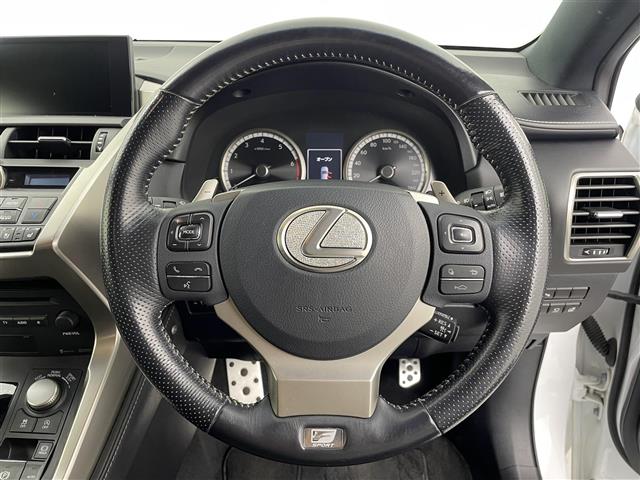 Lexus NX 8