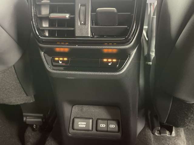 Lexus NX 12
