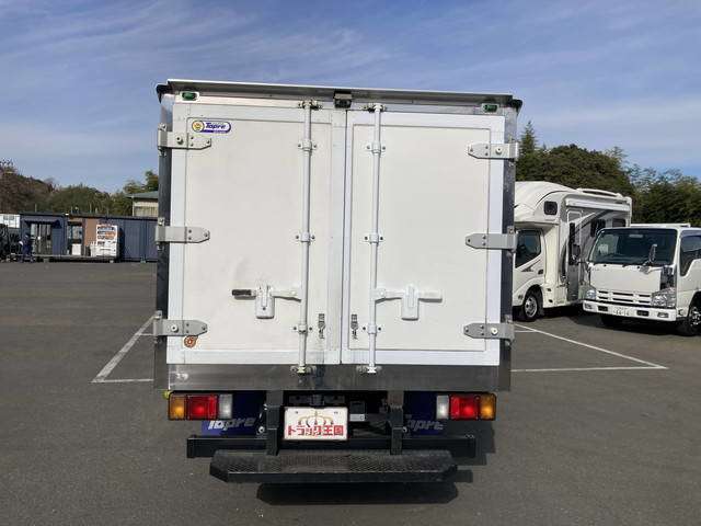 Isuzu Elf 10